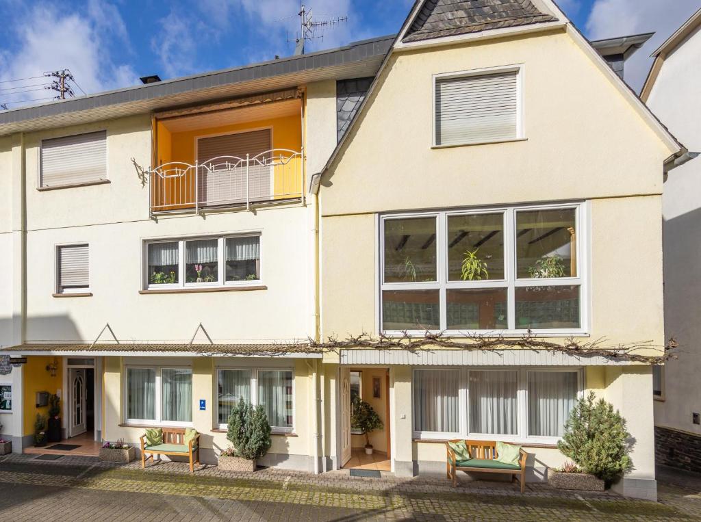 an image of a house with windows at Ferienwohnung 4 Am Petersberg in Neef