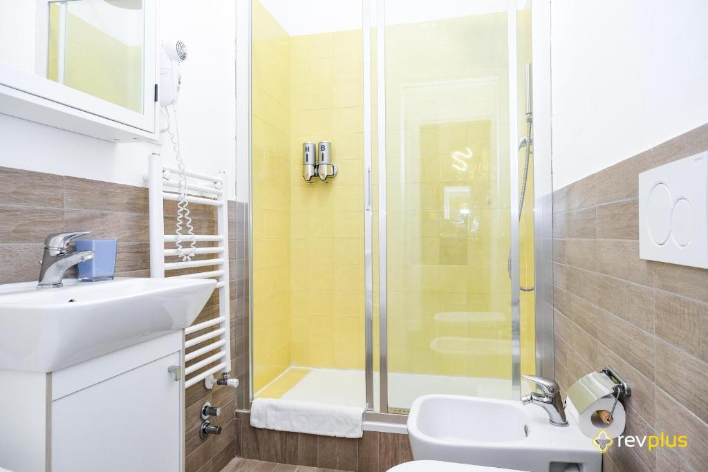 Koupelna v ubytování Lia Rooms