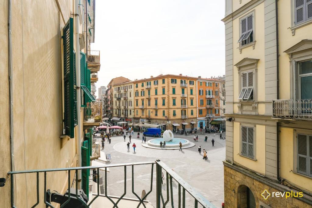 Nespecifikovaný výhled na destinaci La Spezia nebo výhled na město při pohledu z penzionu