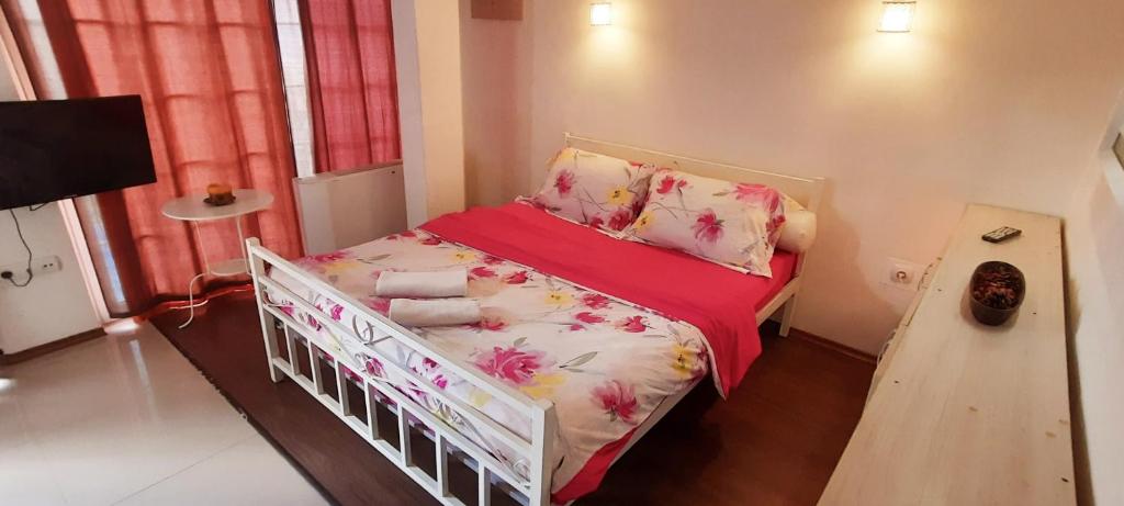 Aloha Luxury Apartments - Studio With Pool View