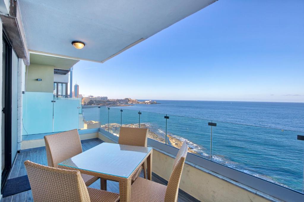 De Redin Seafront Suites by Haven and Keys Malta - 2