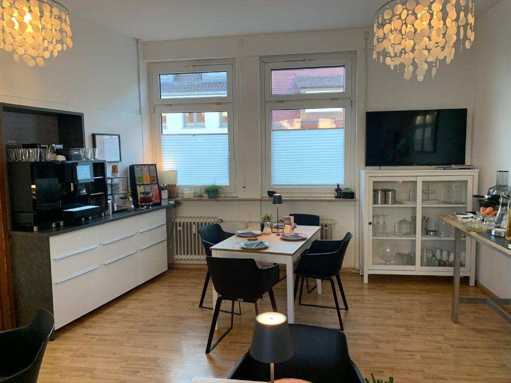 Kuchyň nebo kuchyňský kout v ubytování Hotel Prinz Carl - Apartments mit Klimaanlage