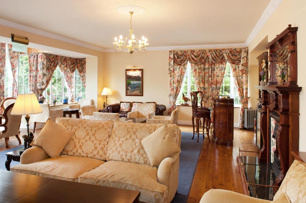 Area soggiorno di Old Weir Lodge