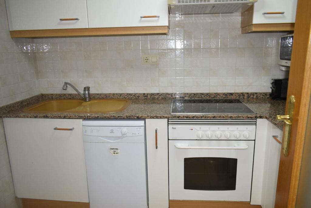 Kuchyň nebo kuchyňský kout v ubytování Anacasa Los Sauces Nova Denia PB2234