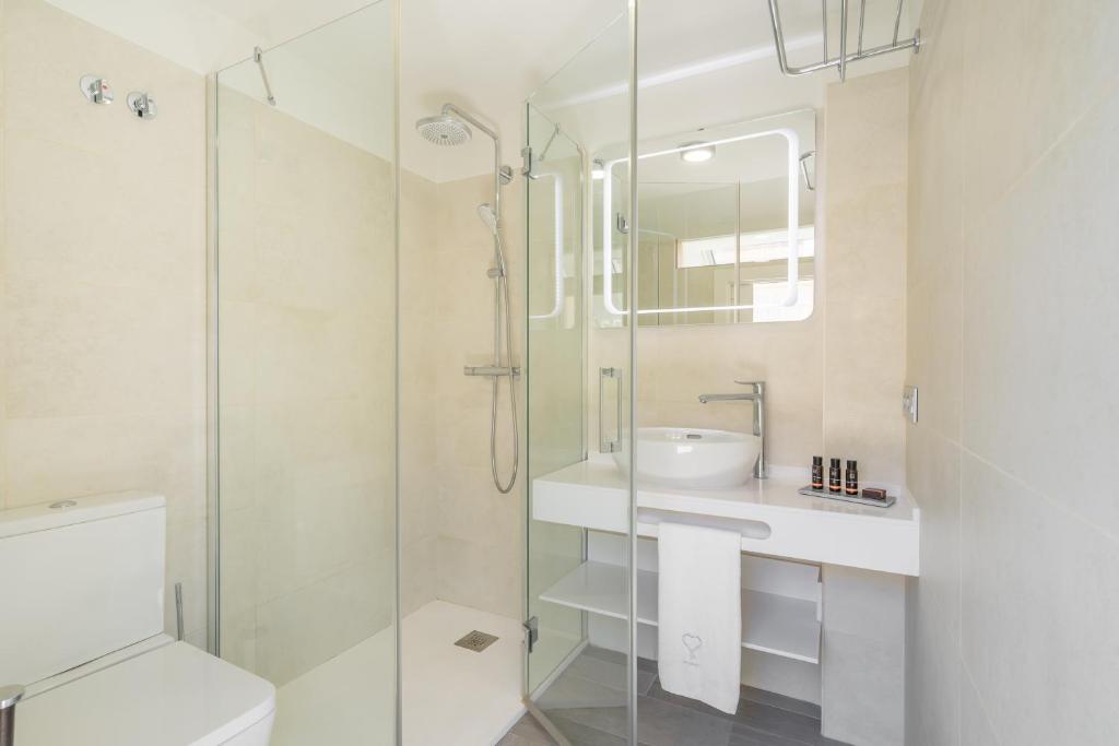 A bathroom at iloftmalaga Calle Cisneros