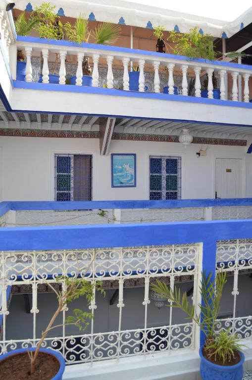 Un balcón o terraza de Riad Hôtel Essaouira