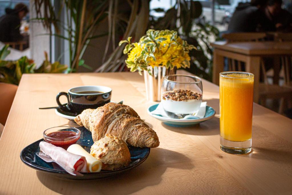 Vila na Praia Foz Luxury Apartments - 15