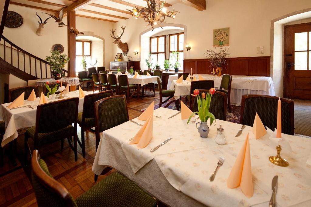 Restaurace v ubytování Waldgasthof Wildbad