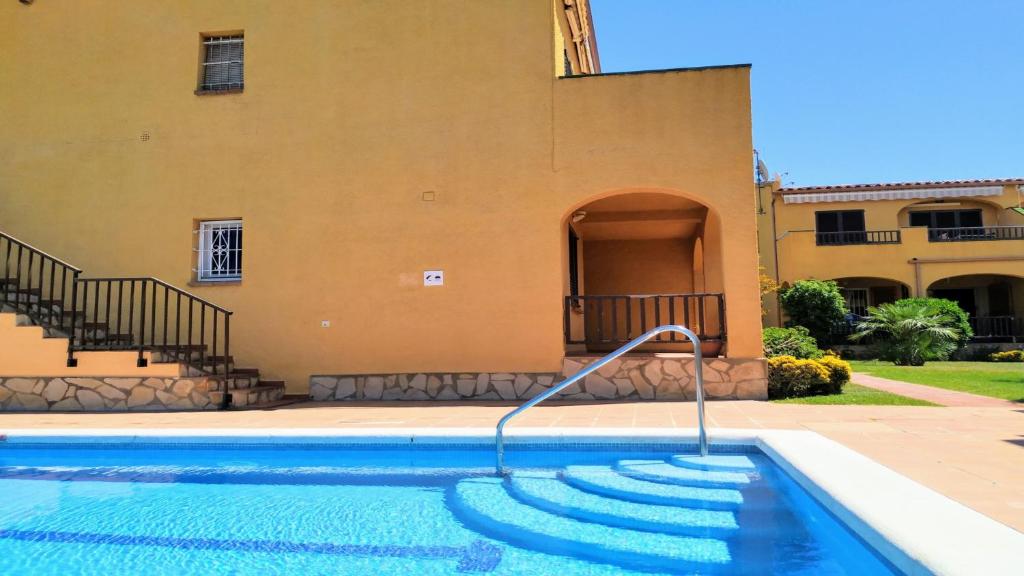 Apartamento Ibiza, LEscala – Precios actualizados 2022