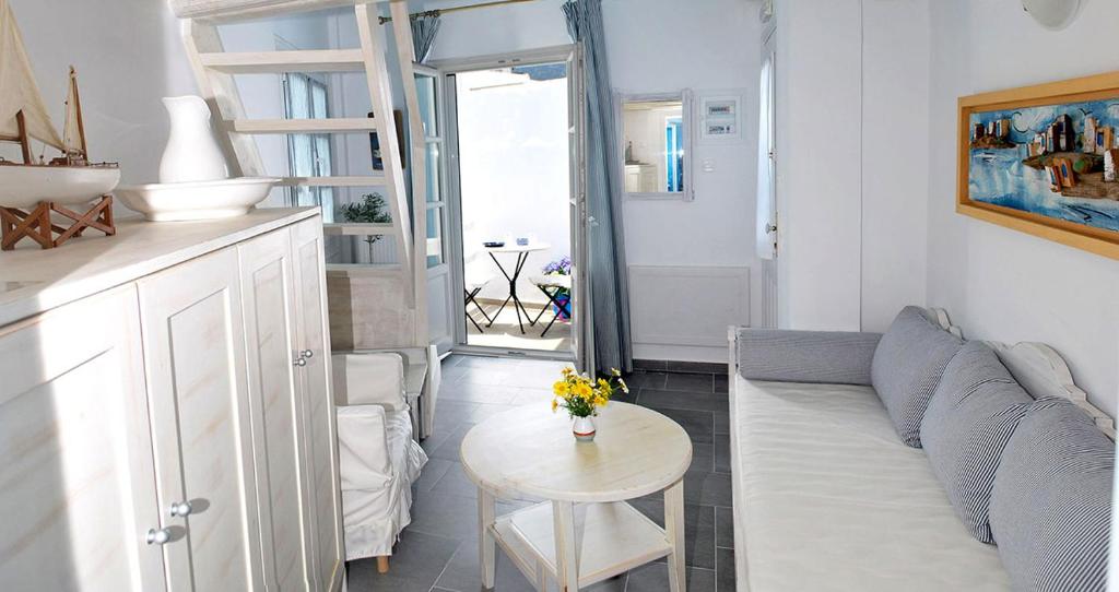 Posezení v ubytování Anthousa Hotel