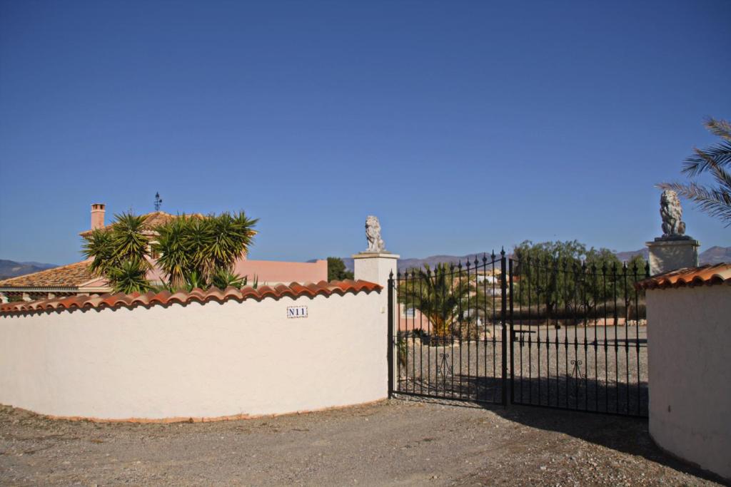 Villa Flo - very large, cheerful villa with private pool and ...