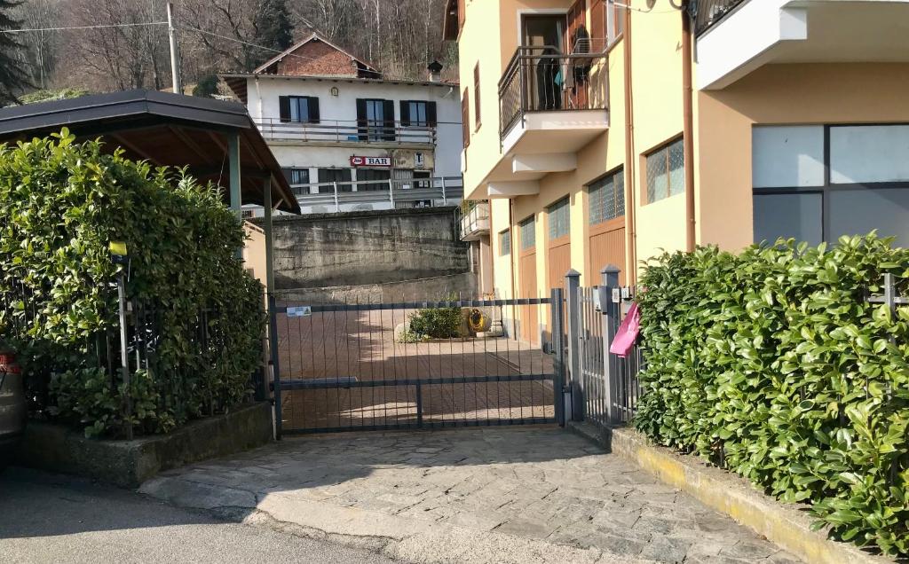 The building in which the holiday home is located