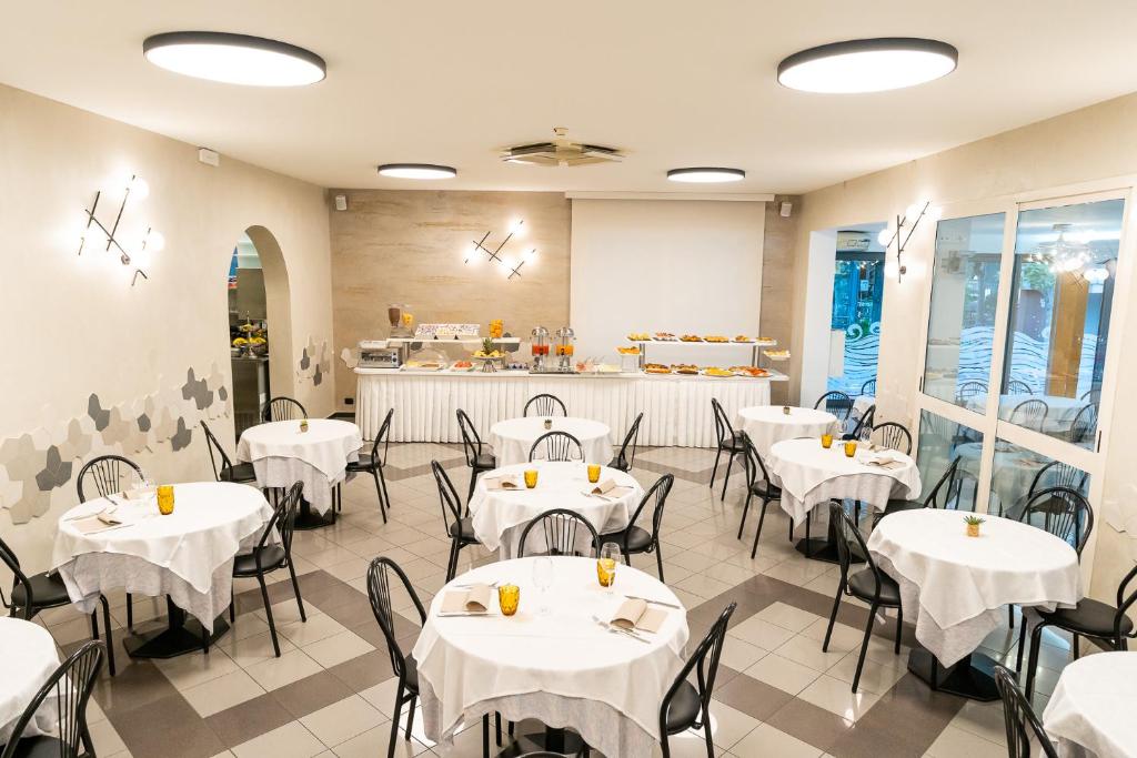 Restaurace v ubytování Hotel Tirsus