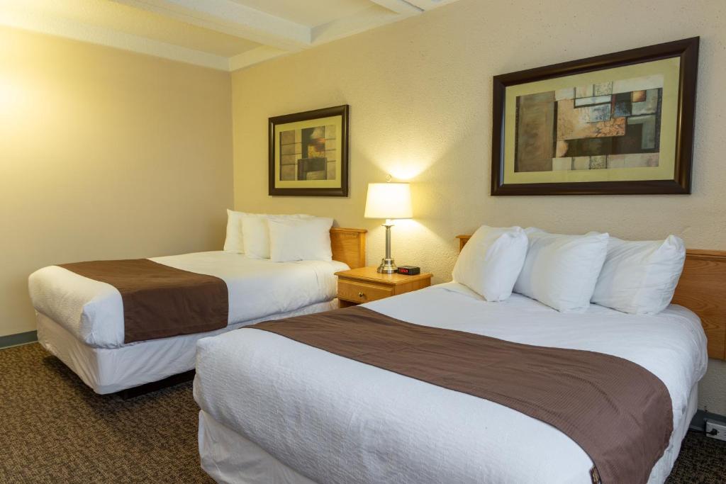 BCM Inns Fort McMurray - Downtown - Doppelzimmer Mit Zwei Doppelbetten - Nichtraucher