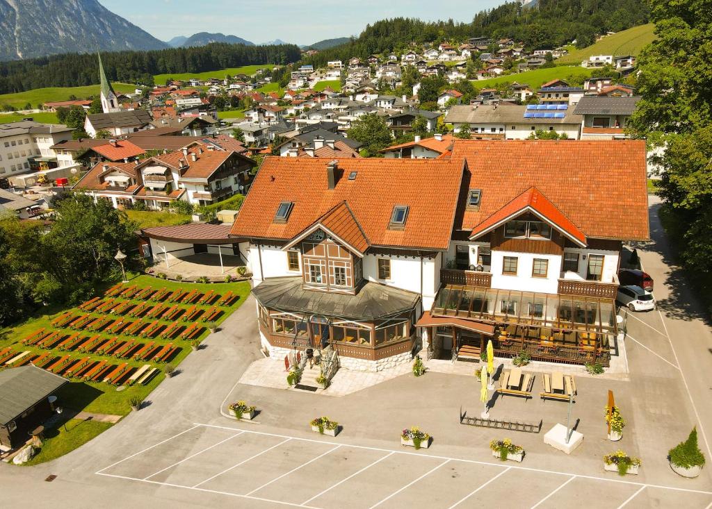 an aerial view of a large house in a town at Gasthof Franziskibad in Bad Häring