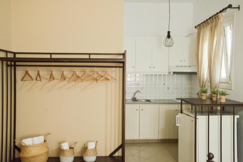 Zdjęcie z galerii obiektu Vichou rooms w mieście Adamas