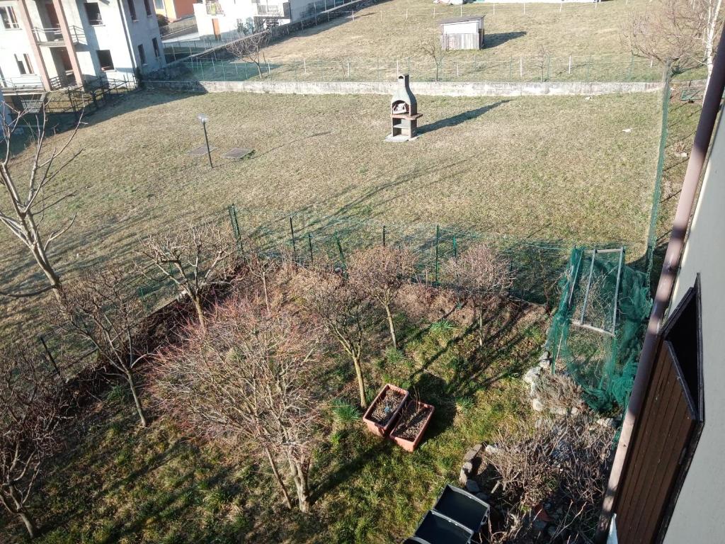 Vonkajšia záhrada v ubytovaní Appartamento Prima Rosa