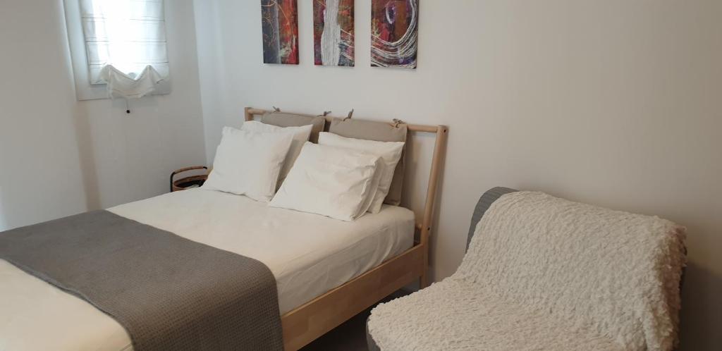 Postel nebo postele na pokoji v ubytování La Playa Studio Mykonos