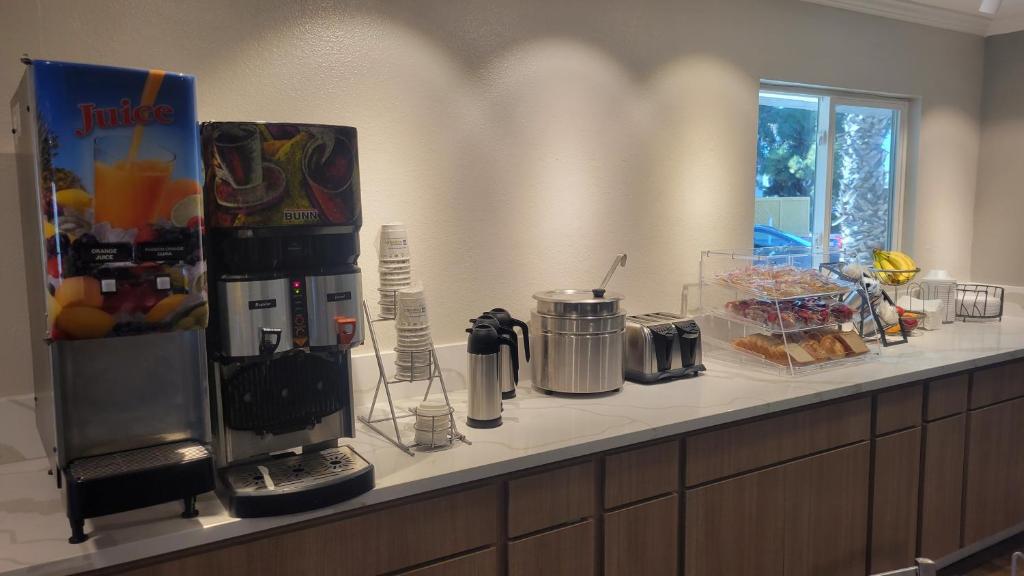 SureStay Hotel by Best Western Chula Vista San Diego Bay photo