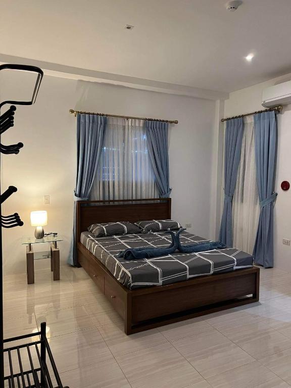 Postel nebo postele na pokoji v ubytování Alona WhiteHouses Resort
