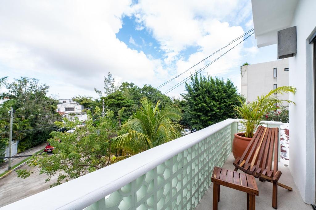 Casa Ikal - King Room With Balcony
