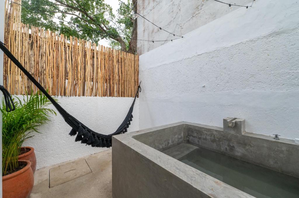 Casa Ikal - Studio With Terrace