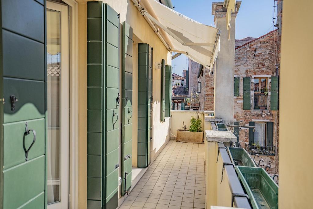 Budynek, w którym mieści się apartament