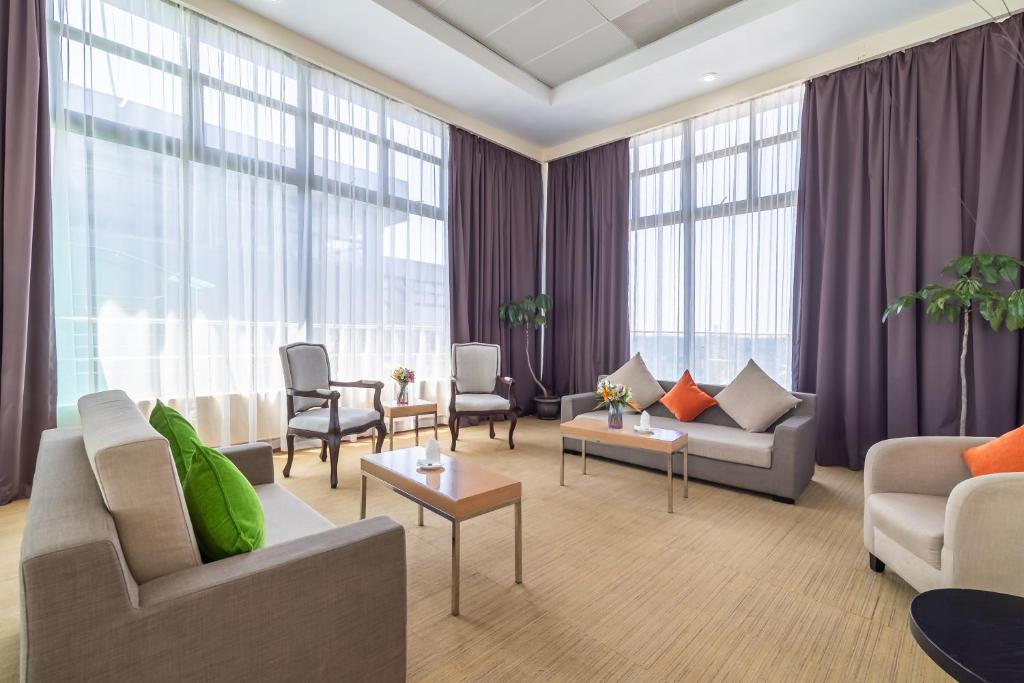 Posezení v ubytování PrideInn Azure Hotel Nairobi Westlands