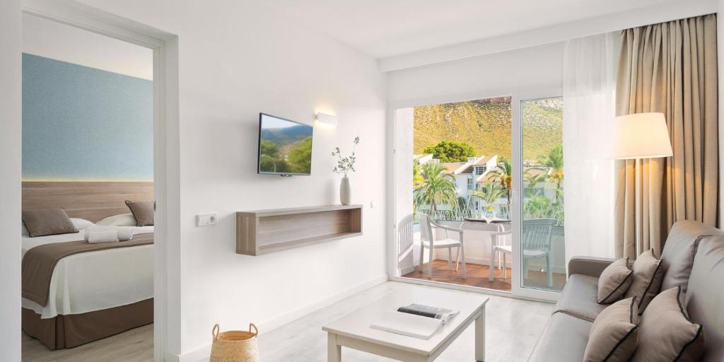 Puerto Azul Suite Hotel, Port de Pollensa – Updated 2023 Prices