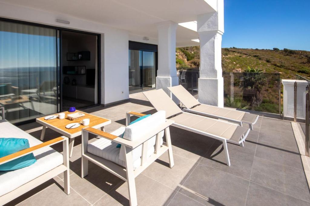 Balkón nebo terasa v ubytování Luxury apartment stunning seaview BS 3104