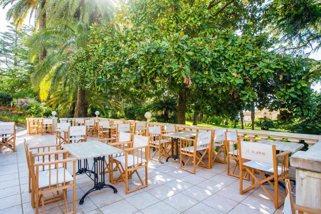Zahrada ubytování Hotel Les Tourelles