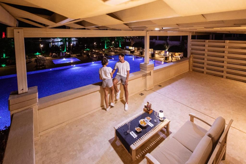 Гости Yacht Club