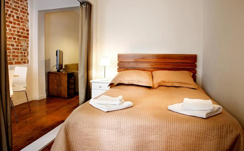 Deniz Apartments, Istanbul, Turcia