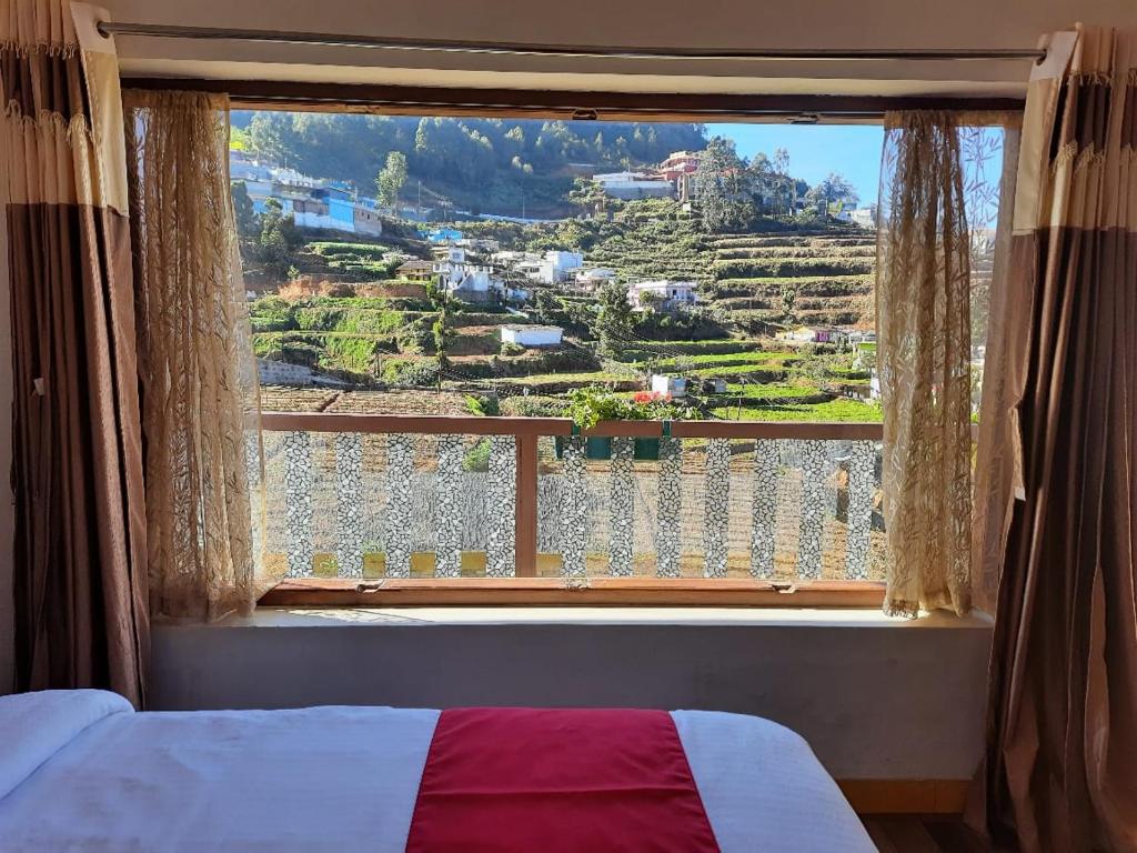 Gallery image of Sunset Valley Holiday Inn in Ooty