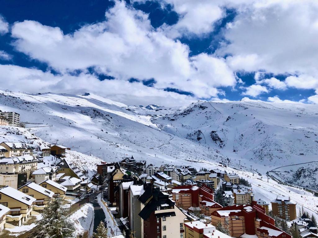 Estupendo Dúplex en Sierra Nevada, Monachil – Precios ...