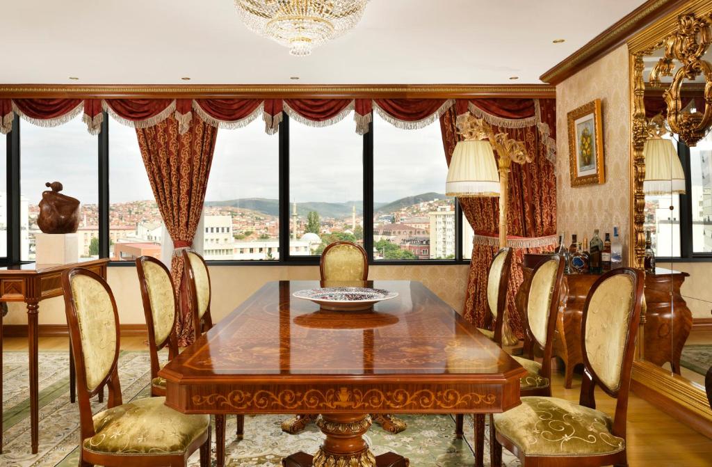 Swiss Diamond Hotel Prishtina - Cumhurbaşkanlığı Süiti