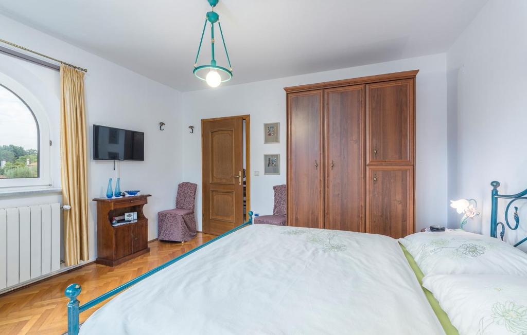 Posteľ alebo postele v izbe v ubytovaní Villa Vallis Aurea for max 10 Persons with pool Kukci Poreč