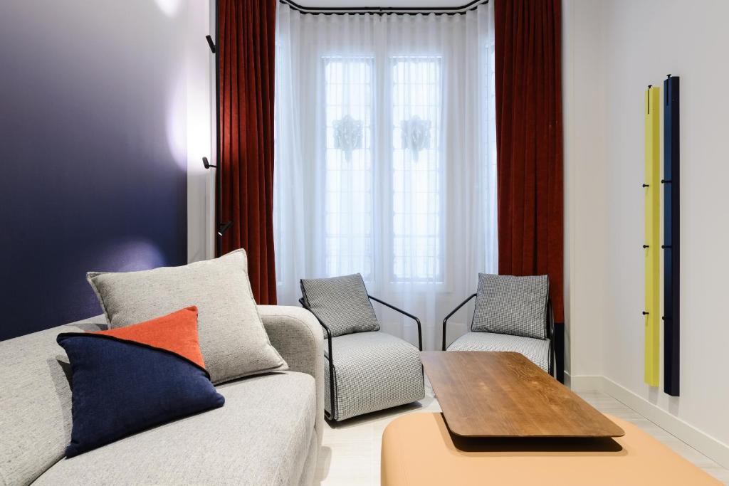 
Two-Bedroom Apartment
