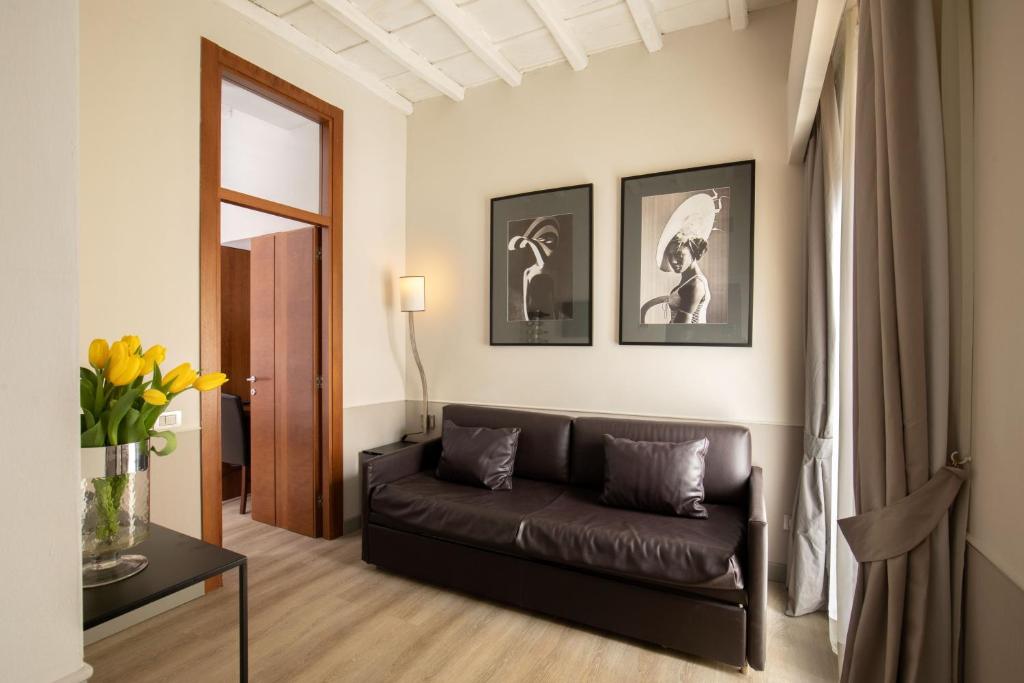 Condotti Palace - Resim 17