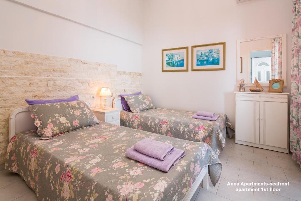 Postel nebo postele na pokoji v ubytování Anna Apartments Boukari
