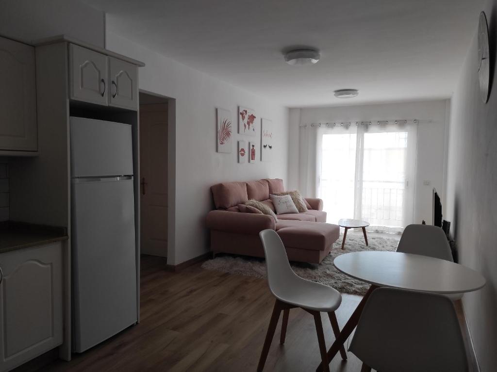 Apartment Casa Bonita, Adeje, Spain - Booking.com