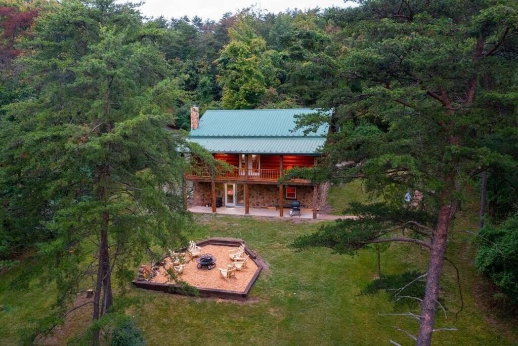 3bd Secluded Cabin 20 min to Raystown Lake, Huntingdon Updated 2023