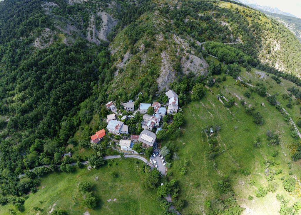 Eco-hôtel et Yourtes du Mercantour