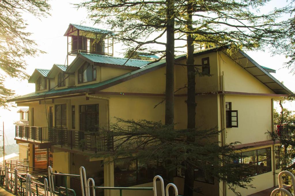 Gallery image of SLEEPING BUDDHA VIEW in Shimla