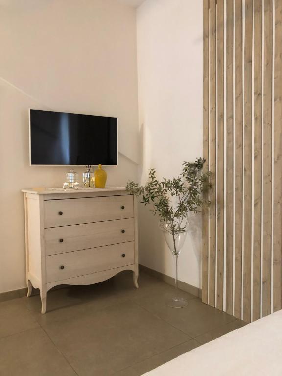 TV a/nebo společenská místnost v ubytování ZEROstuni suite apartment