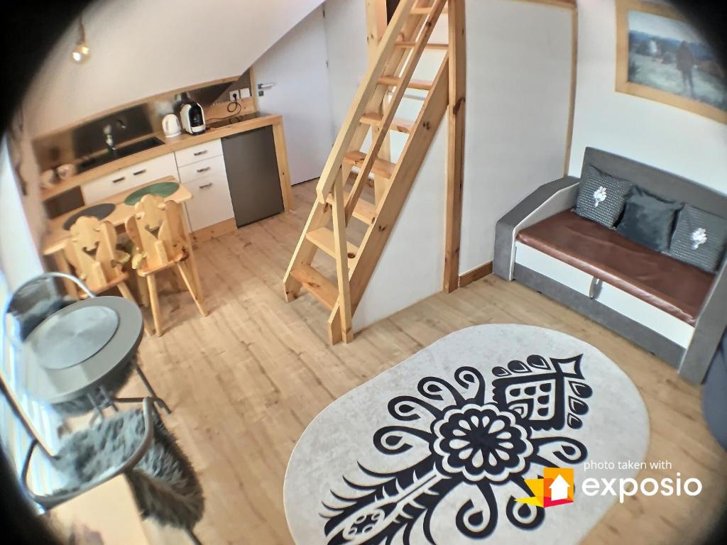 Ski Tour Apartments - One-Bedroom Apartment