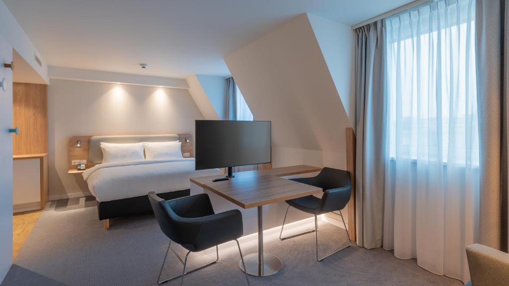 Holiday Inn Express & Suites - Potsdam, November 2021