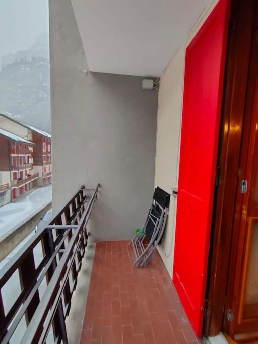 Zdjęcie z galerii obiektu Trilocale partenza seggiovia Jolanda Trinité - CIR n 0009 w mieście Gressoney-la-Trinité