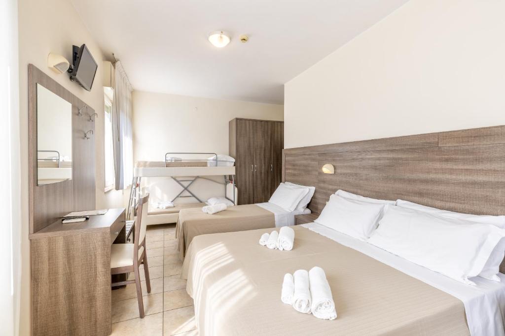 Hotel Edelweiss Riccione - Resim 45