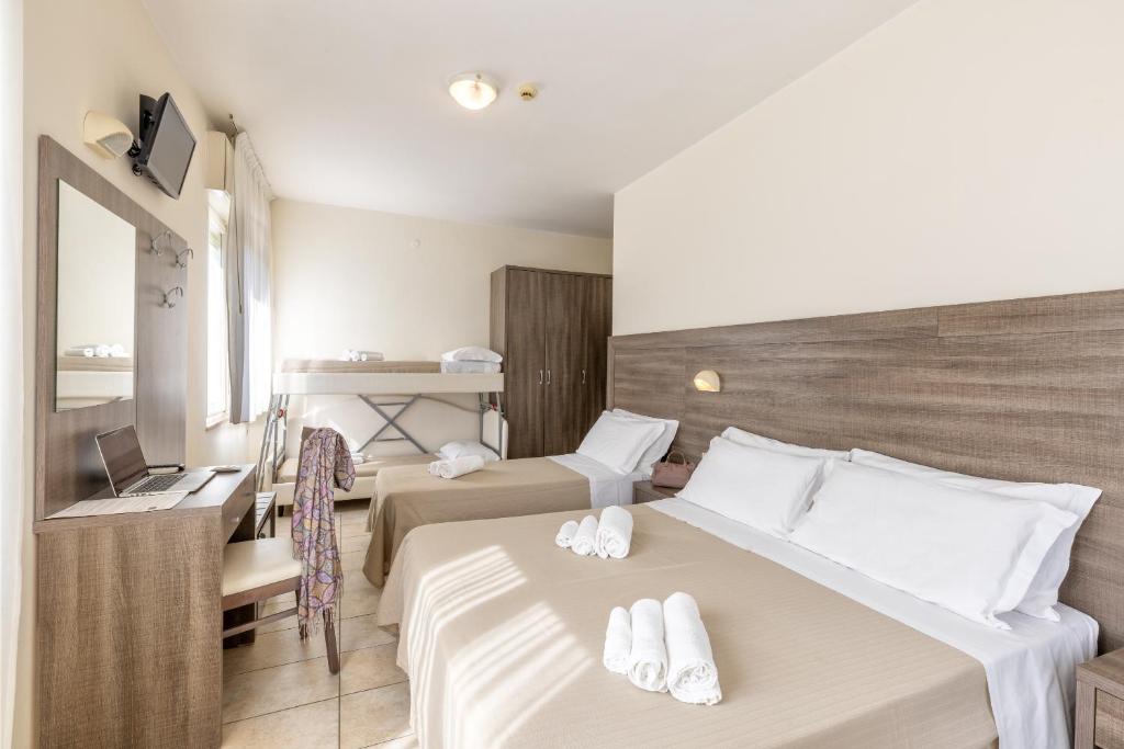 Hotel Edelweiss Riccione - Resim 30